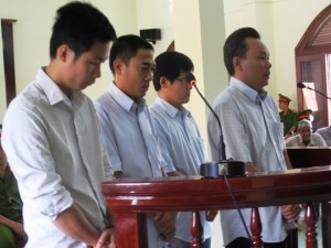 Các bị cáo Quyền, Mẫn, Quang Huy thừa nhận hành vi đánh Kiều là sai trái và xin gia đình bị hại tha thứ