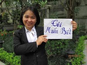 Cựu tù nhân lương tâm Đỗ thị Minh Hạnh tham gia phong trào ‘Chúng tôi Muốn Biết’.(ngày 31 tháng 8, 2014)