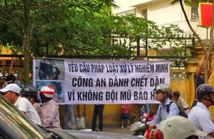 Trung tá công an Hà Nội Nguyễn Văn Ninh đã đánh gãy cổ gây tử vong cho ông Trịnh Xuân Tùng vào đầu năm 2011, chỉ vì ông Tùng đi xe gắn máy không đội mũ bảo hiểm