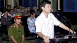 Human rights activist and pro-democracy advocate Thuc at trial in 2010