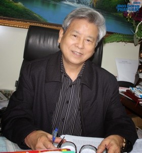 Mr. Kim Quoc Hoa, former editor-in-chief of Nguoi Cao Tuoi newspaper