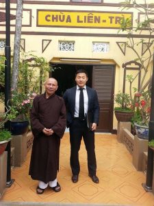 Ven. Thich Khong Tanh hosts U.S. political officer Garett Harkins in Lien Tri Pagoda