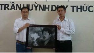 Luật sư Lê Công Định (trái) cũng bị bắt giữ trong cuộc gặp ở Vũng Tàu hôm cuối tuần