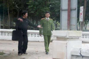 Bức ảnh hiếm hoi của TS Cù Huy Hà Vũ trong trại giam