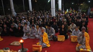 Theo ước tính của USCIRF, đa phần trong số hơn 94 triệu dân ở Việt Nam theo đạo Phật. (Ảnh tư liệu)